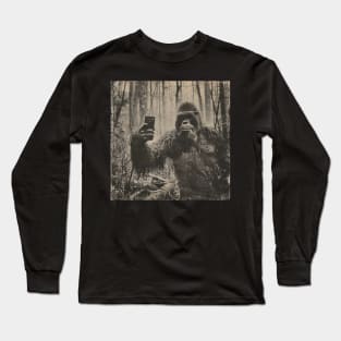 Bigfoot Believer Selfie Long Sleeve T-Shirt